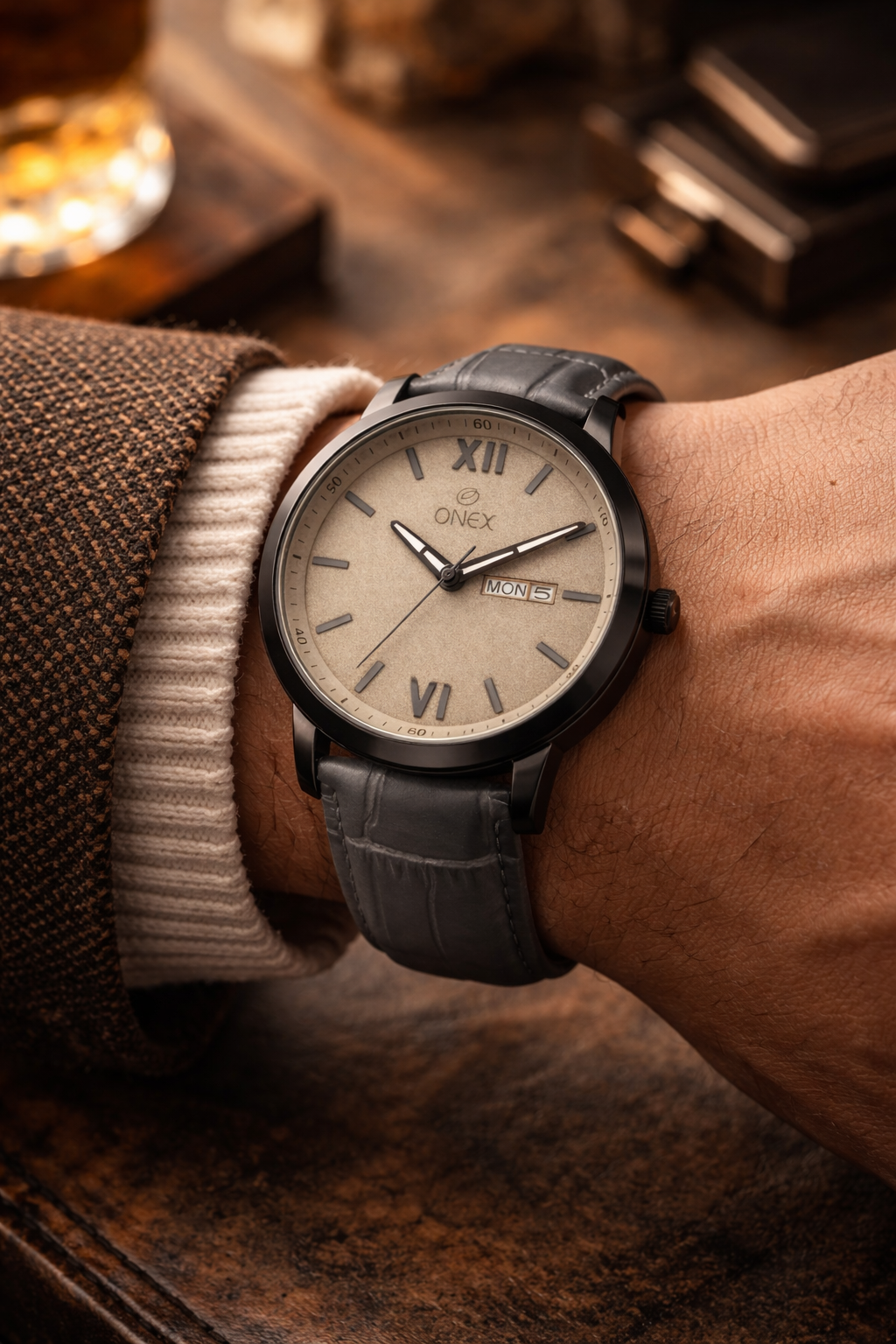 ONEX Men's Day & Date Analog Watch – Grey Dial, Black Case & Grey Leather Strap